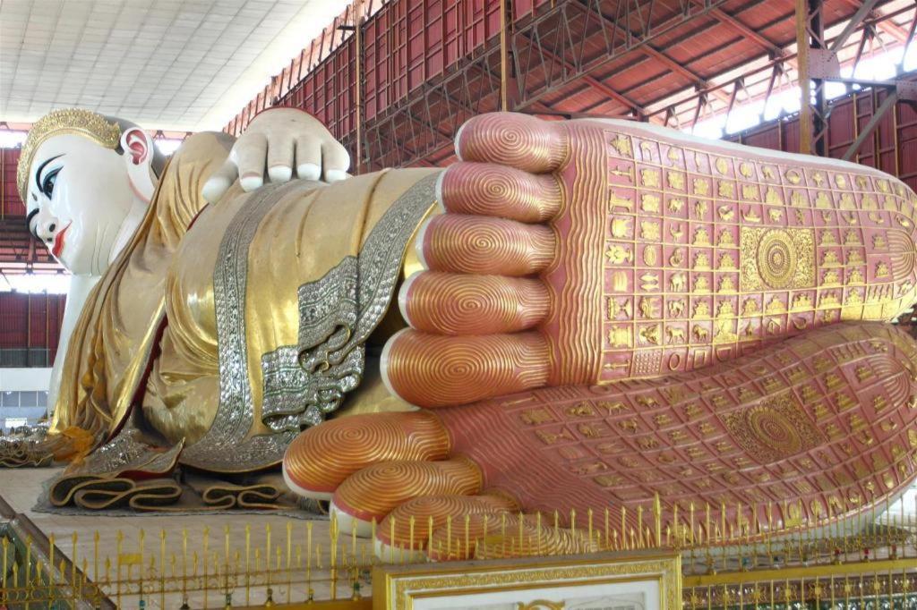 8Day Hotel Yangon Luaran gambar