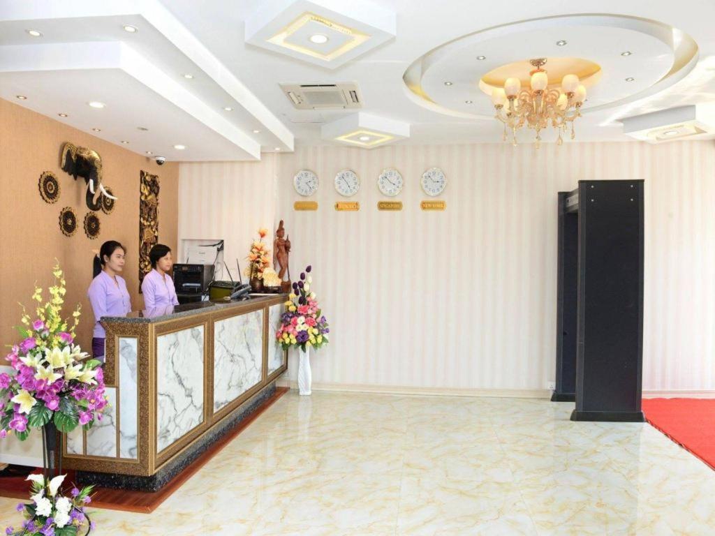 8Day Hotel Yangon Luaran gambar