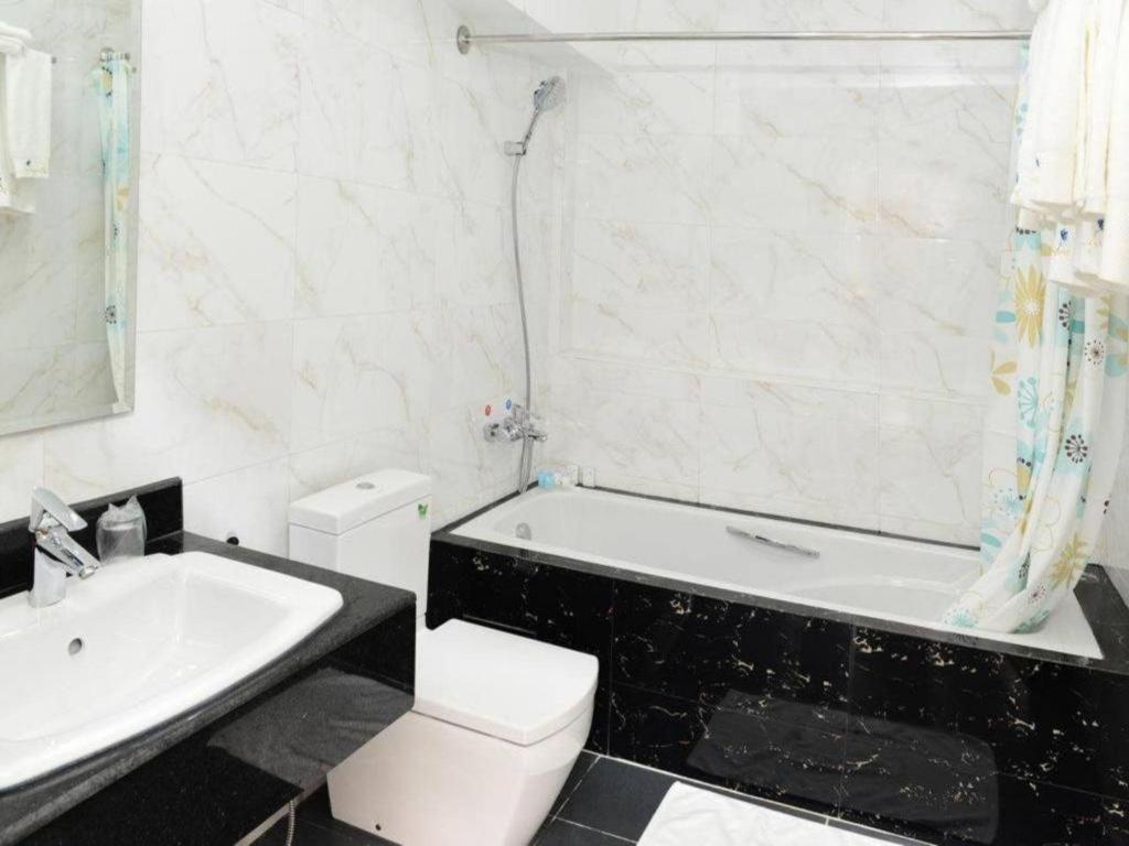 8Day Hotel Yangon Luaran gambar
