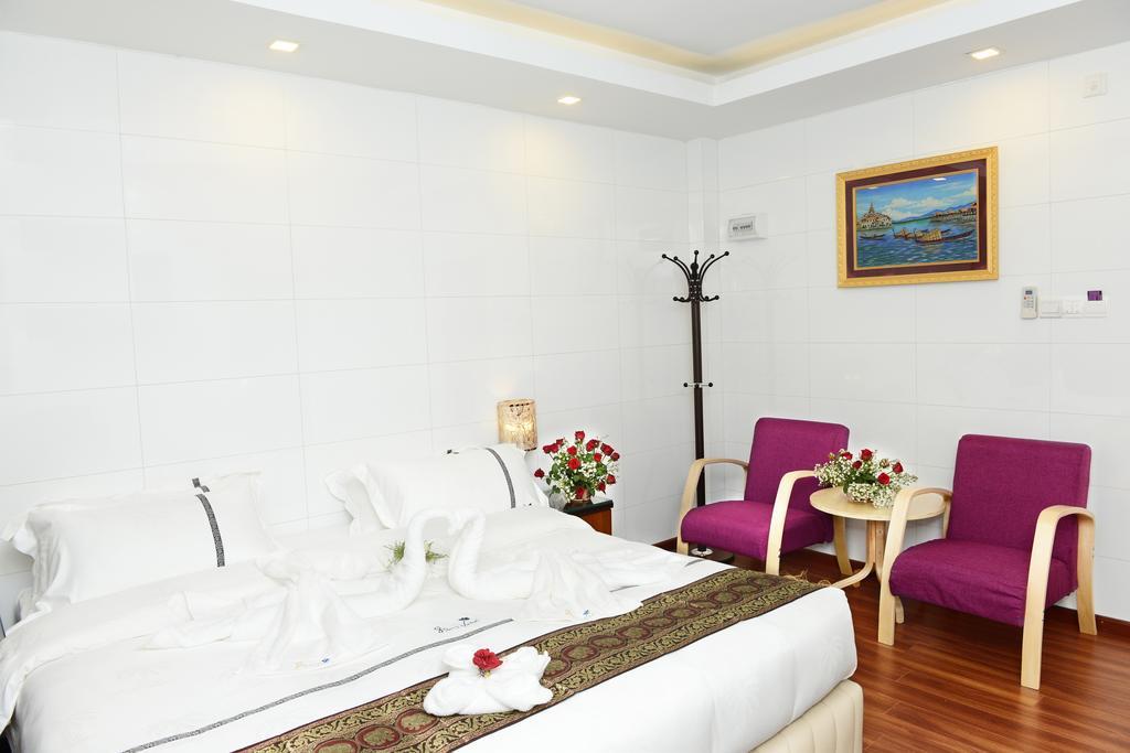 8Day Hotel Yangon Bilik gambar