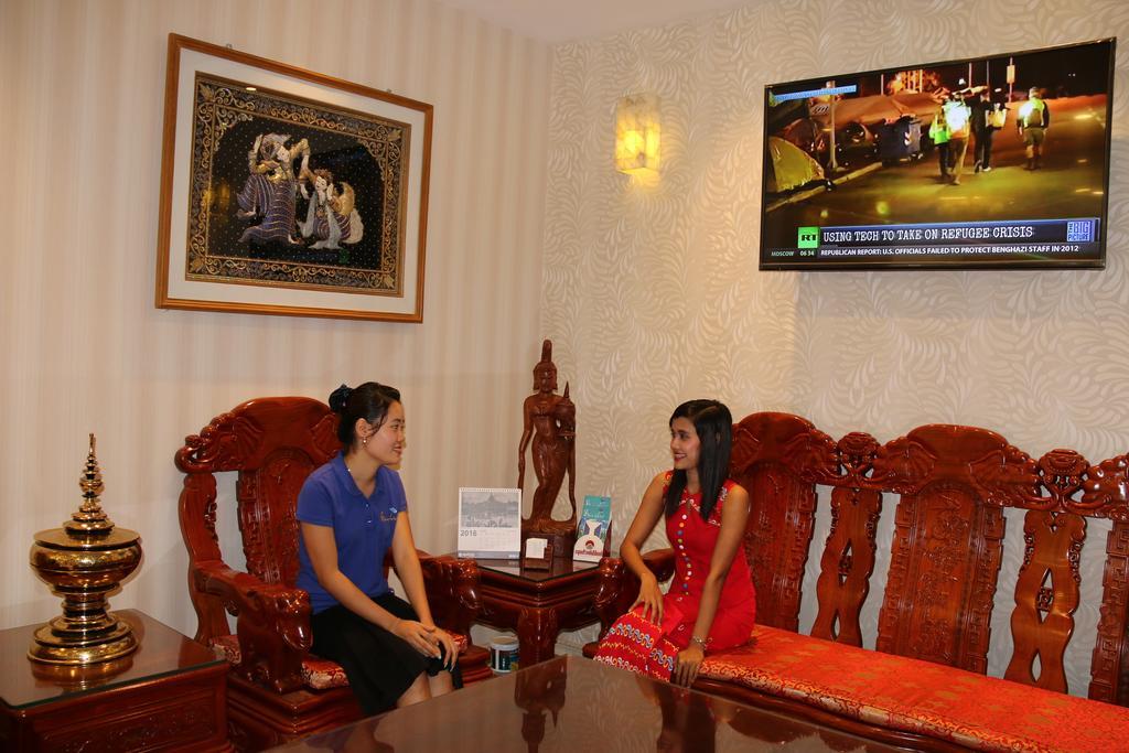 8Day Hotel Yangon Luaran gambar