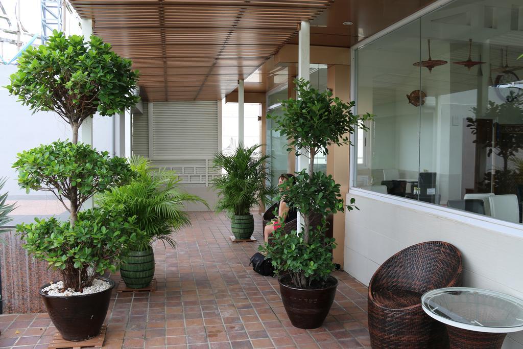 8Day Hotel Yangon Luaran gambar
