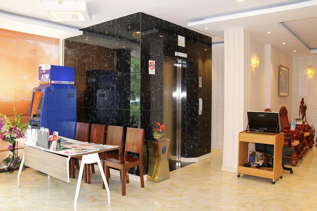 8Day Hotel Yangon Luaran gambar