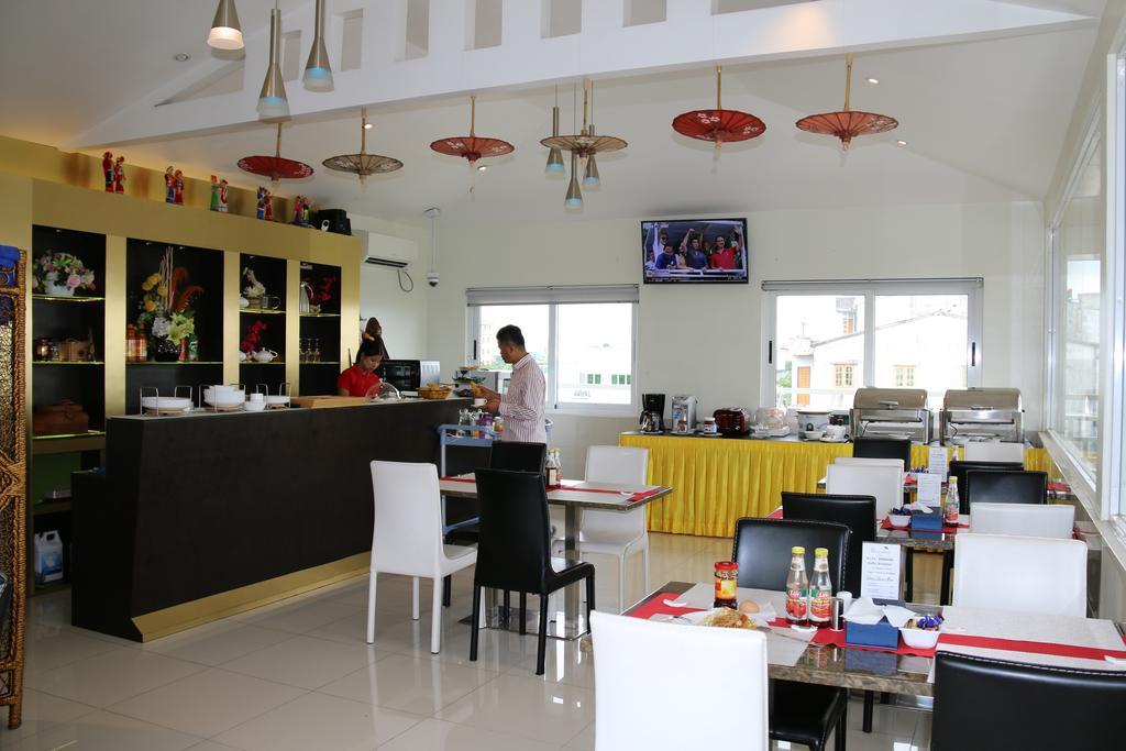 8Day Hotel Yangon Luaran gambar