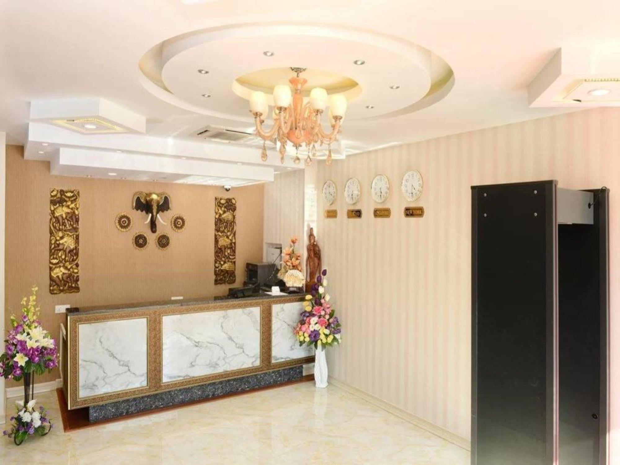 8Day Hotel Yangon Luaran gambar