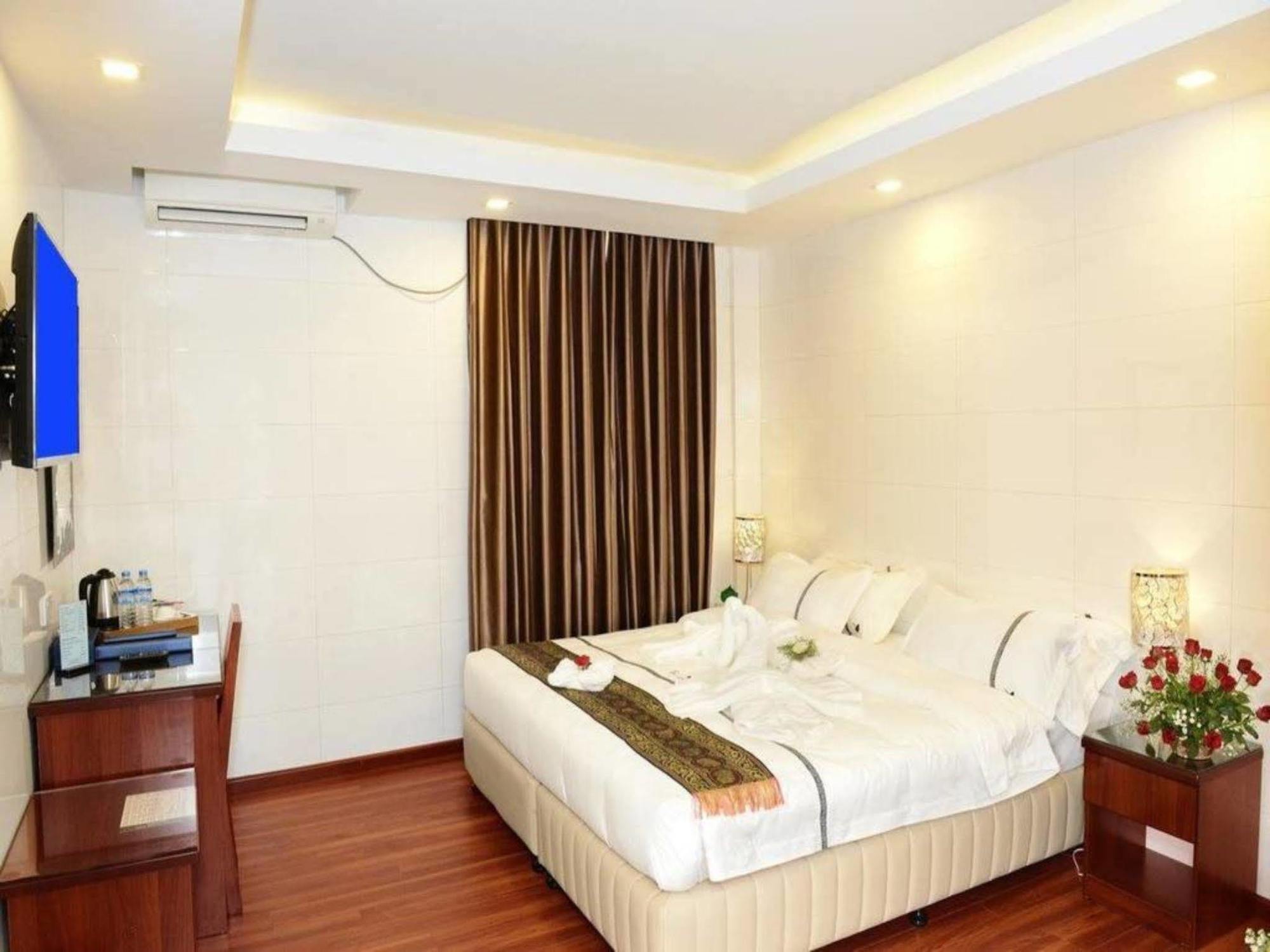 8Day Hotel Yangon Luaran gambar